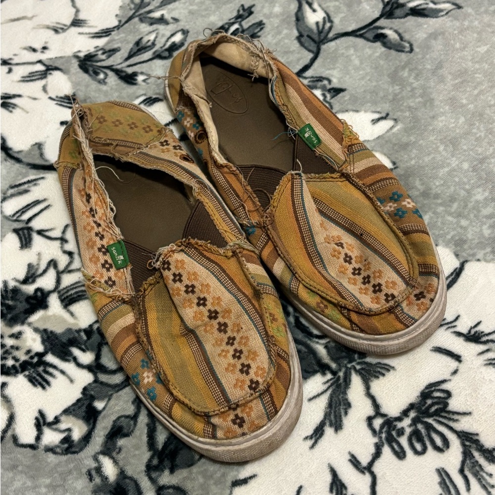 Sanuk Women's Slip On Shoes